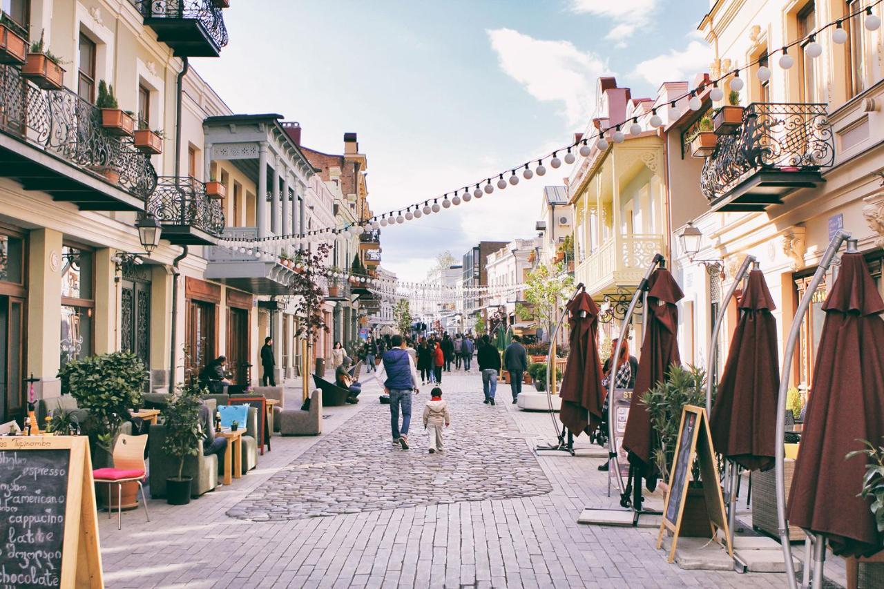 Siqvaruli Tbilisi Exterior foto